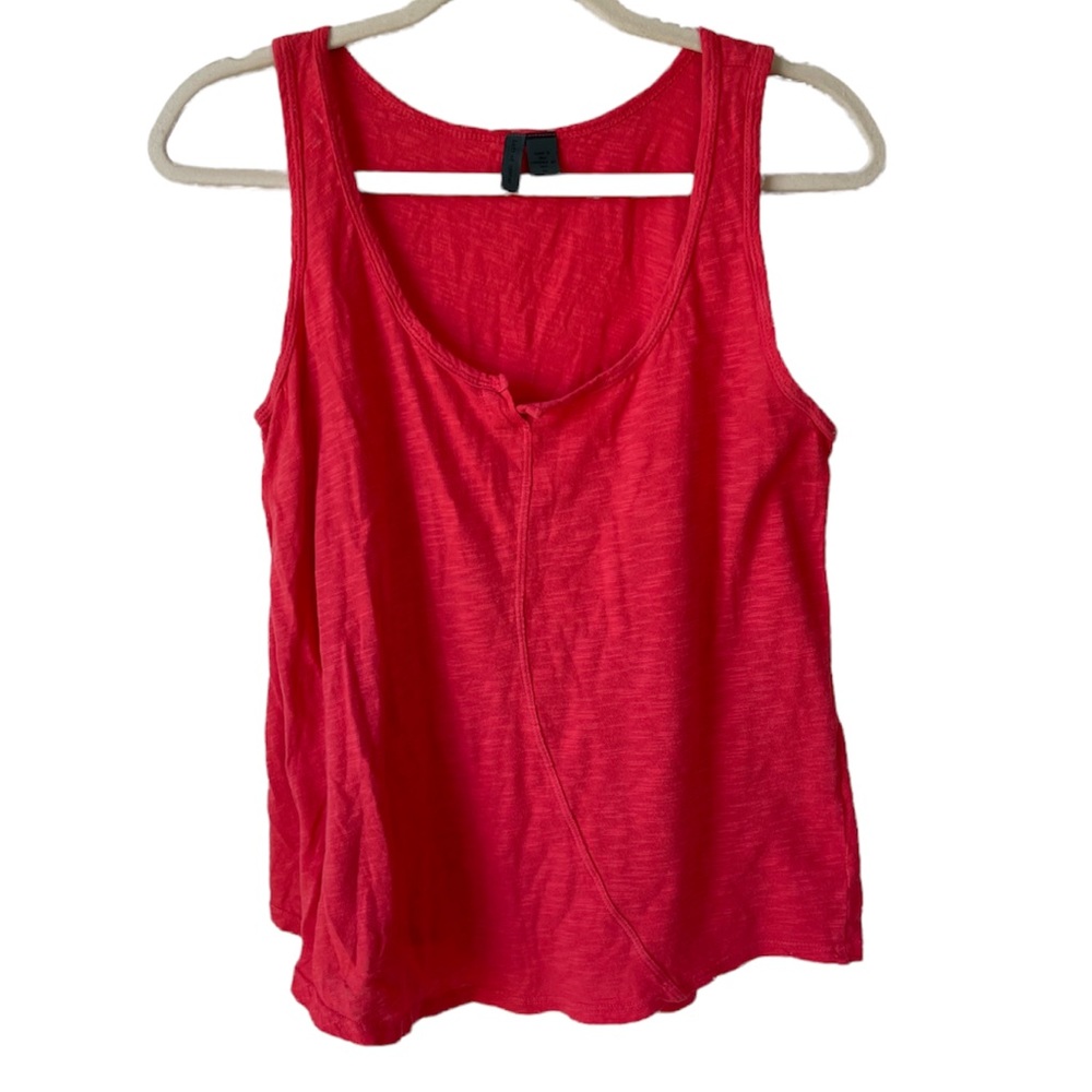 Left of Center Medium Sleeveless Coral Scoop Neck Tank